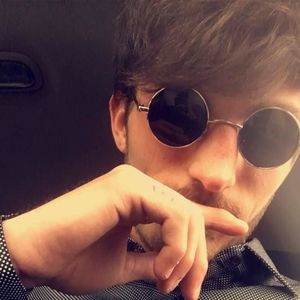 Meet your Posher, Cory